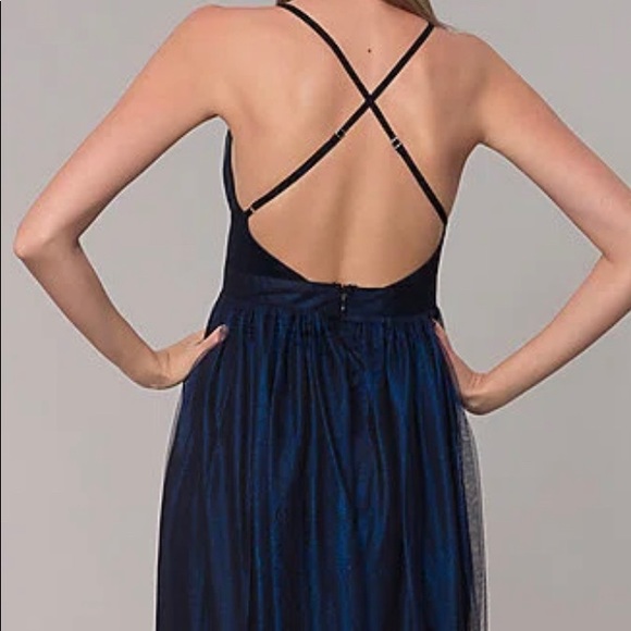 Lexxel Plunging V Neck Dress - Size Small - Picture 2 of 2